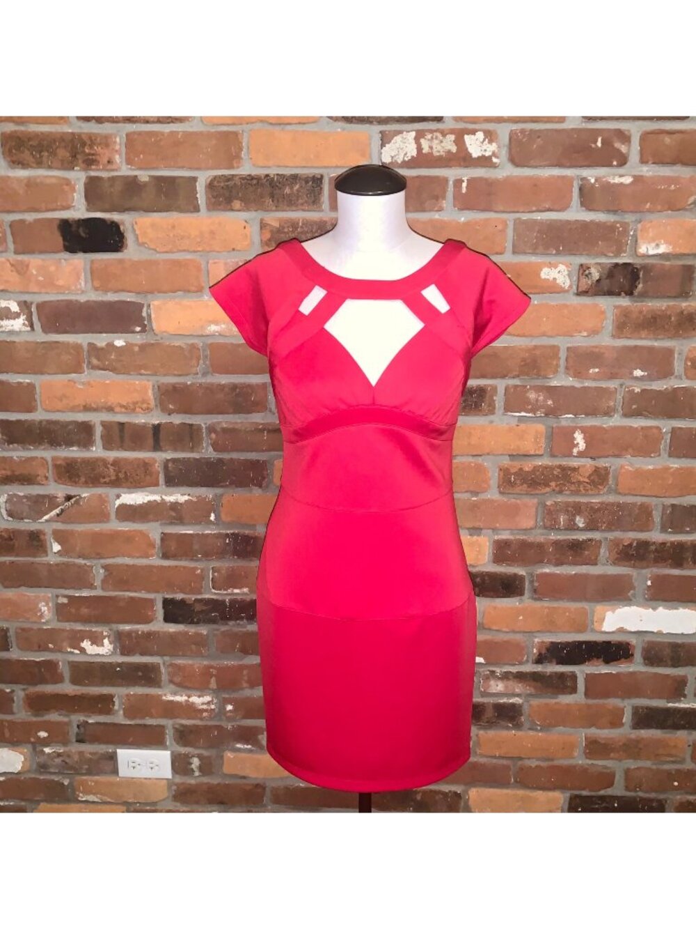 Guess Red Cut Out Cap Sleeve Dress Size 4